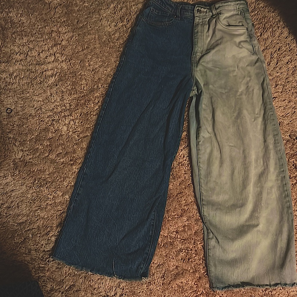 I am selling these split color high rise jeans